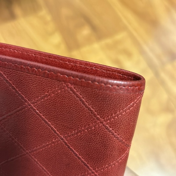 Authentic Chanel Calfskin Diamond Pattern Long Wallet - Picture 8 of 16